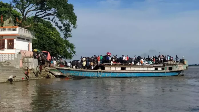 Dhubri Boat Races Under Fire for Illegal Gambling Allegations