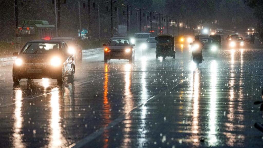 Raining Street of Delhi