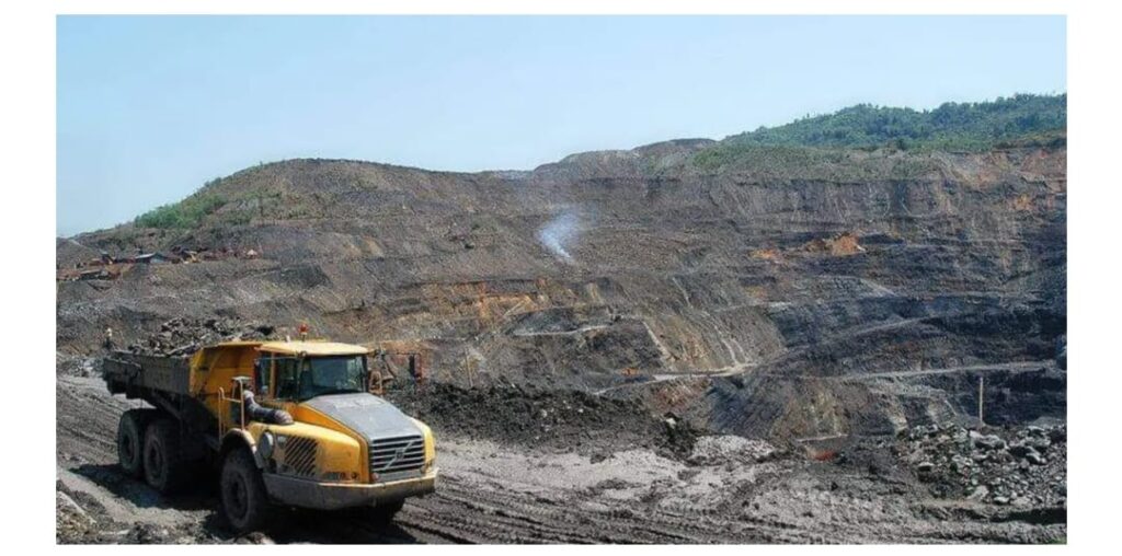 Activist accuses authorities of non-compliance with HC on coal mining