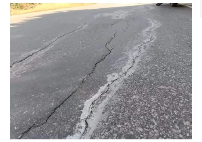 Heavy rains damage NH-702 in Mon district
