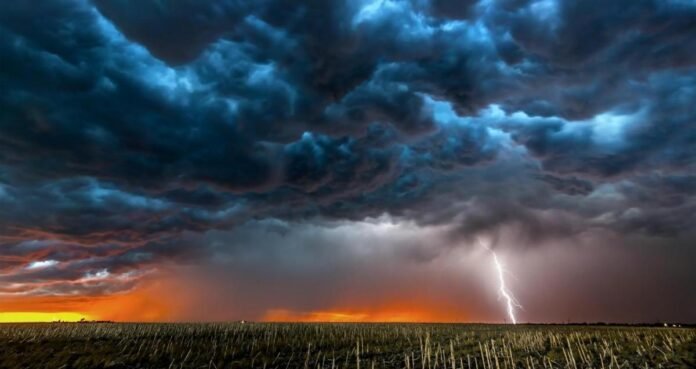lightning-field-sunset-crop Cyclone