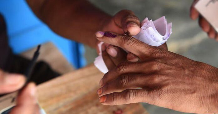 892896-carousel-dcbwfrvkjf-1449049474 voting