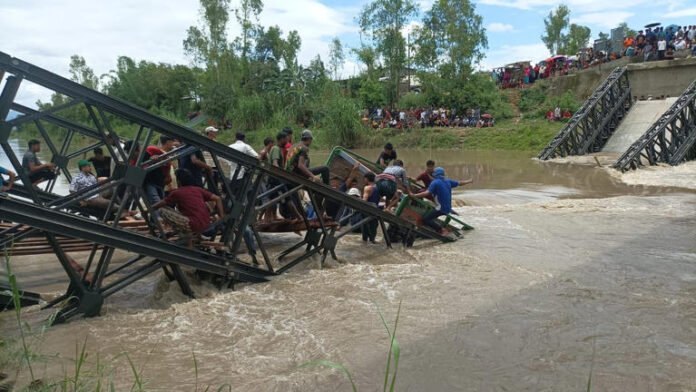 bridge collapse