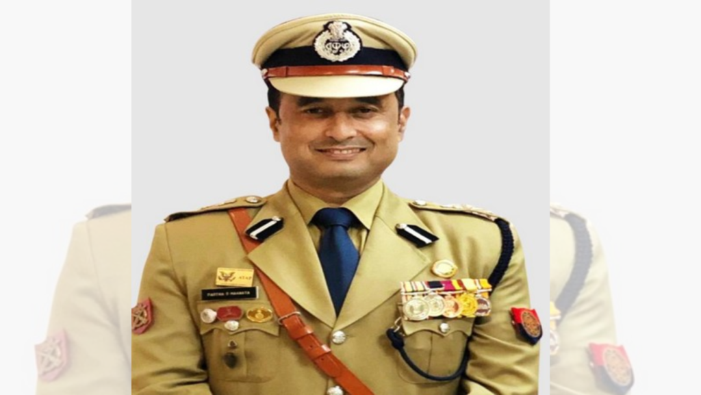 Assam Police has been honored by the Ministry of Home Affairs for their exceptional anti-terror and criminal operations. Key personnel, including Inspector General Partha Sarathi Mahanta, received awards, highlighting their dedication to public safety and law enforcement. Discover the significance of this recognition and the ongoing efforts of the Assam Police in combating terrorism and organized crime.