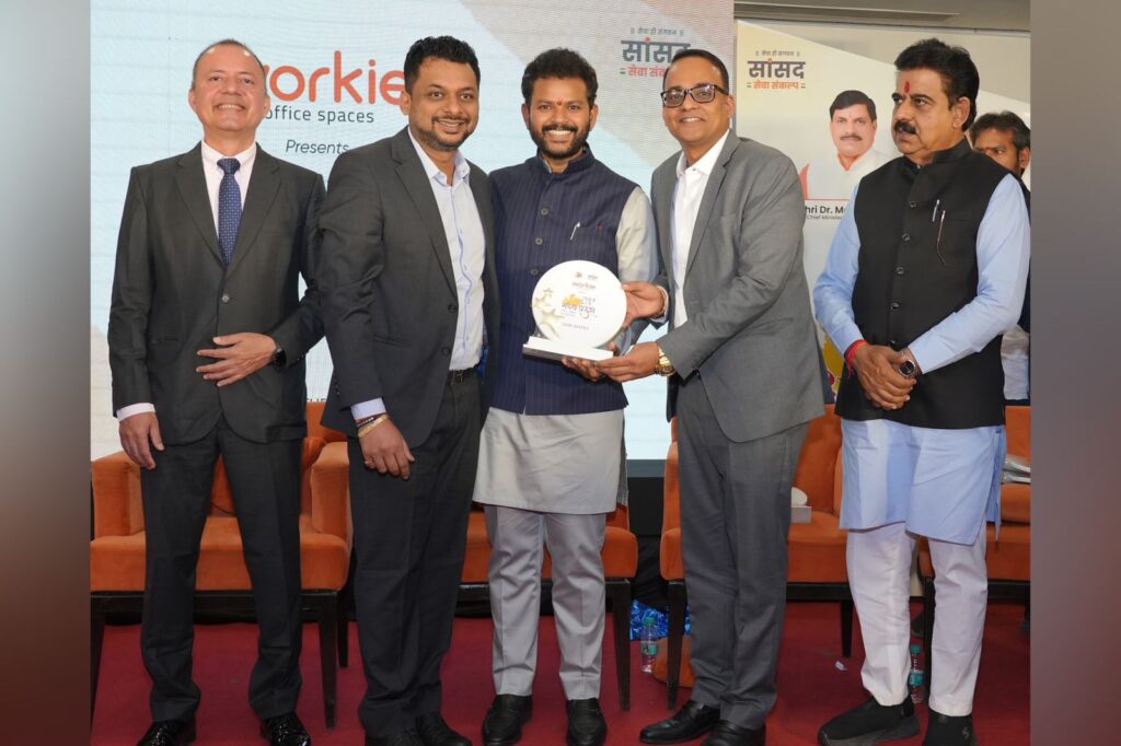 Small-Town Founders Ritesh and Vikram Shine at Startup Awards