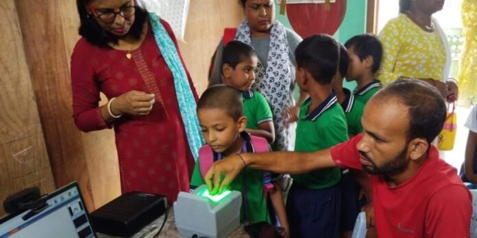 Assam: Aadhaar enrolment drive gains momentum among students in Barpeta.