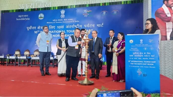 xr:d:DAFSFMN-i3g:32,j:41375159404,t:22111810 officials