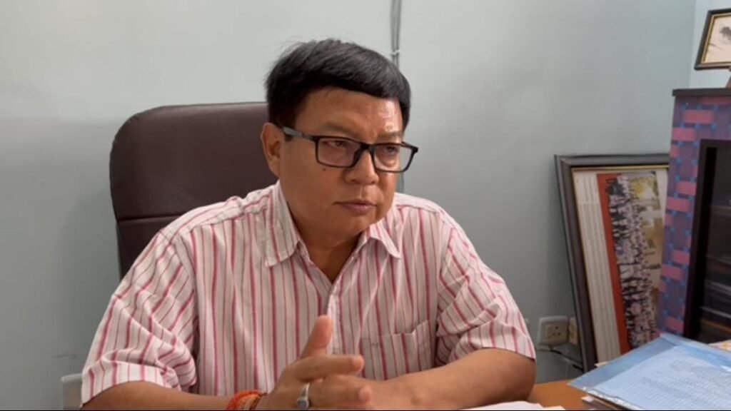 ATAASU Burns Saikia's Effigy Over 'Anti-Ahom' Remark