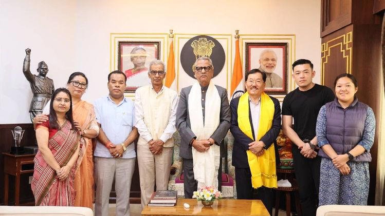 SDF leaders hand memorandum to Sikkim Governor at Raj Bhavan