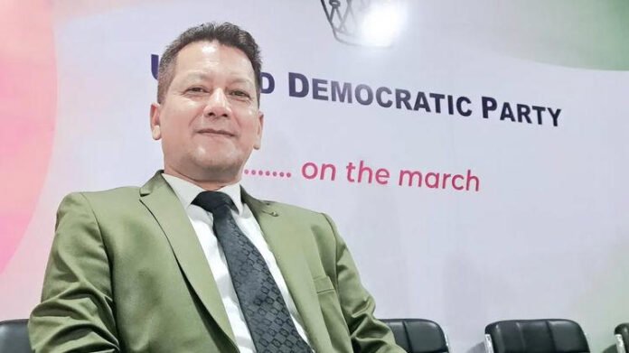 Senior UDP leader Jemino Mawthoh announcing his resignation in Meghalaya