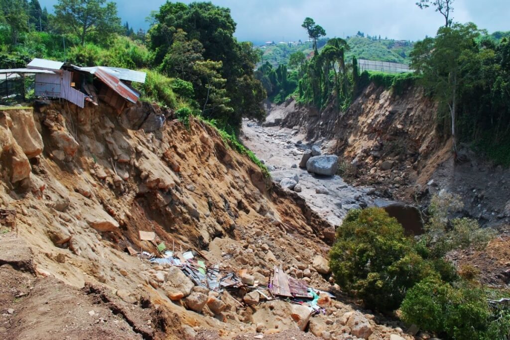 Landslide hits NH-27 Assam