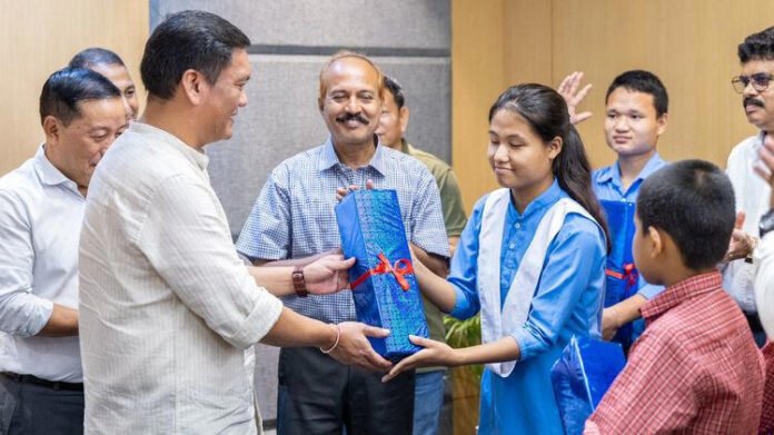 Arunachal CM distributes AI devices to differently-abled students Arunachal CM handing over AI reading devices to differently-abled students