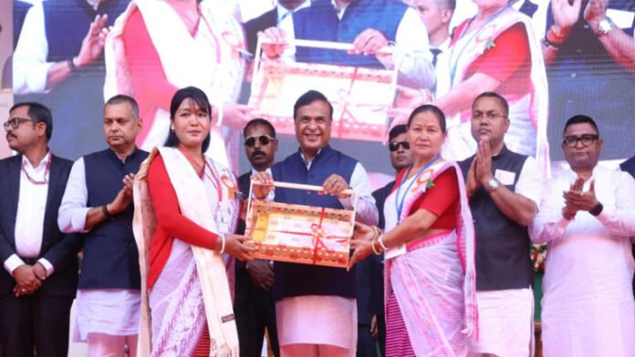 Assam CM launches Women Entrepreneurship Mission, distributes cheques