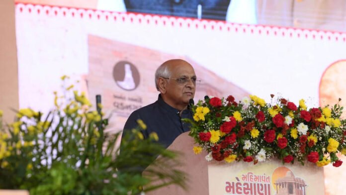 Gujarat CM inaugurates projects worth Rs 938 crore in Mehsana