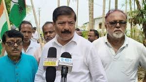 Congress leader criticizing BJP during Dharmanagar by election campaign