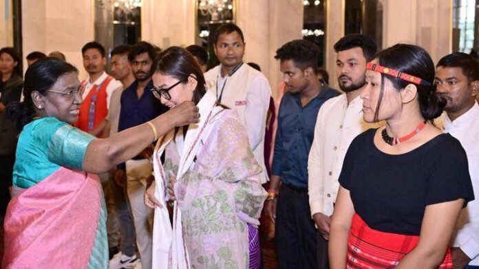 Manipur University scholar meets President after Kauna craft venture turns Rs 3,000 into Rs 3 crore business