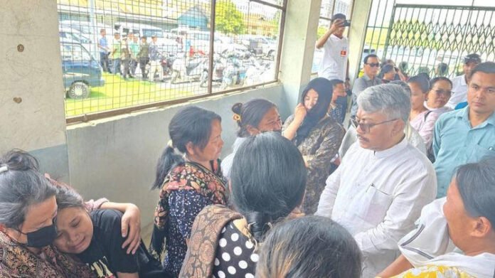 Manipur frees 28 Kuki and Naga hostages amid fresh wave of violence