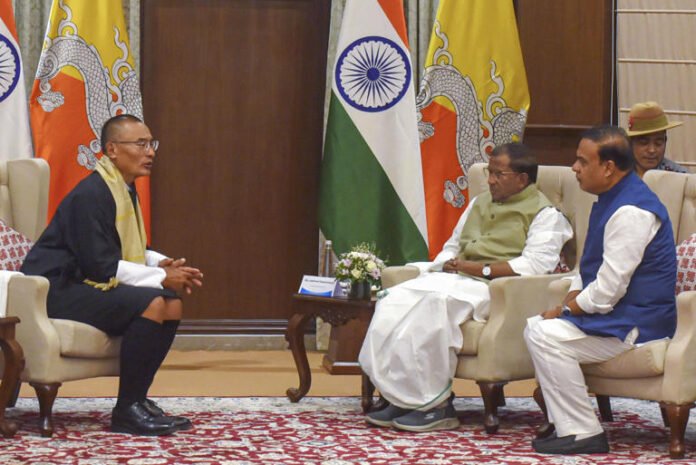 AA241c2Z Bhutan PM discusses regional cooperation issues with Assam governor, CM