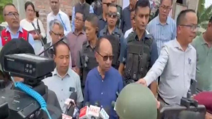 AA24hoXZ Manipur CM visits Makhan relief camp, assures justice and rehabilitation for displaced families