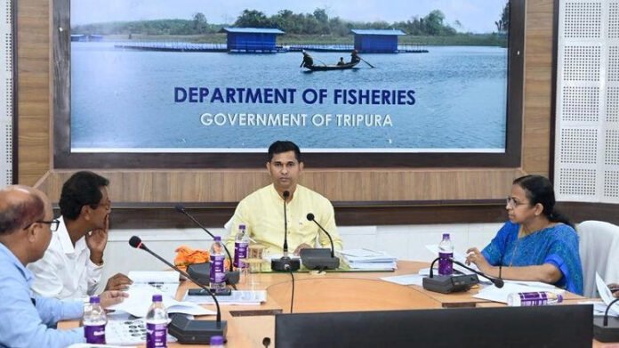 AA263mz2 Tripura fish production crosses 94,000 MT, state reviews progress and challenges