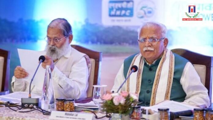 Union Minister Manohar Lal addresses delegates during a regional economic seminar promoting partnerships with Northeast India.