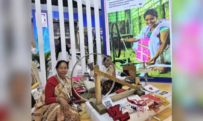 Central Handloom Expo held in Guwahati has recorded business transactions worth ₹5 crore during its opening week