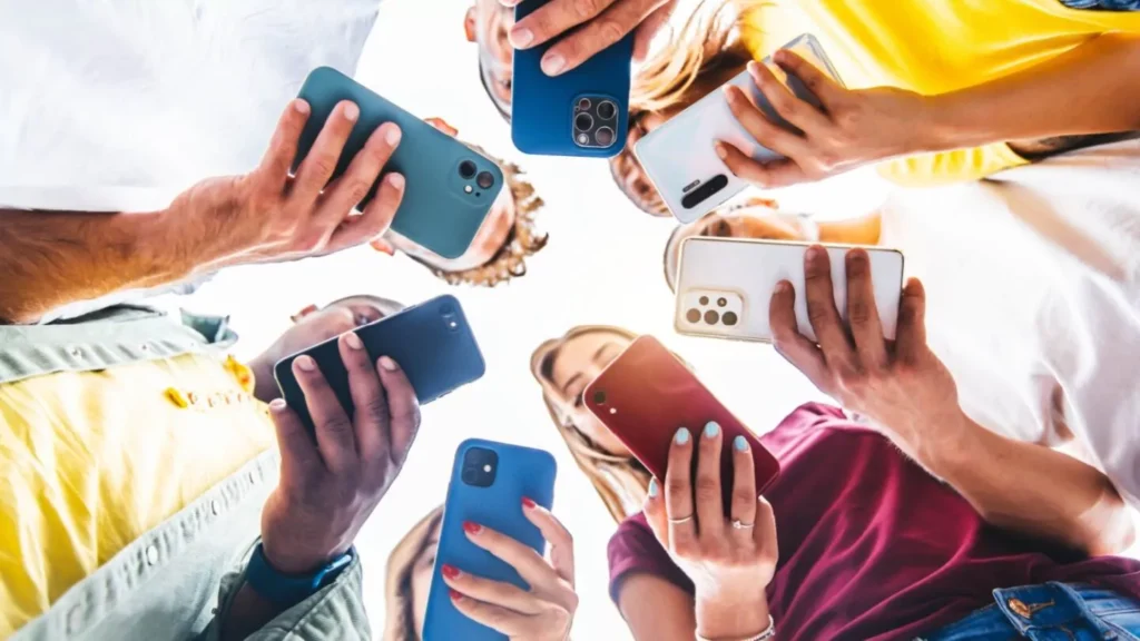 Young digital users engage with social media platforms as part of an online mobilisation campaign highlighting the role of Gen Z communication strategies.