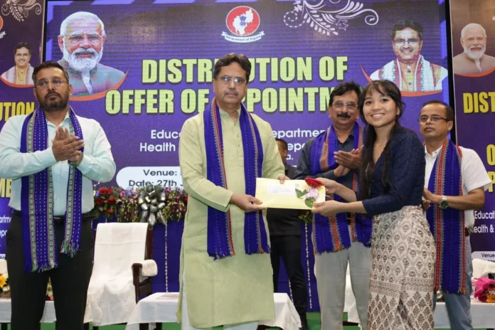 Tripura Chief Minister Dr. Manik Saha addresses teachers during a felicitation programme at Rabindra Satabarshiki Bhavan in Agartala.